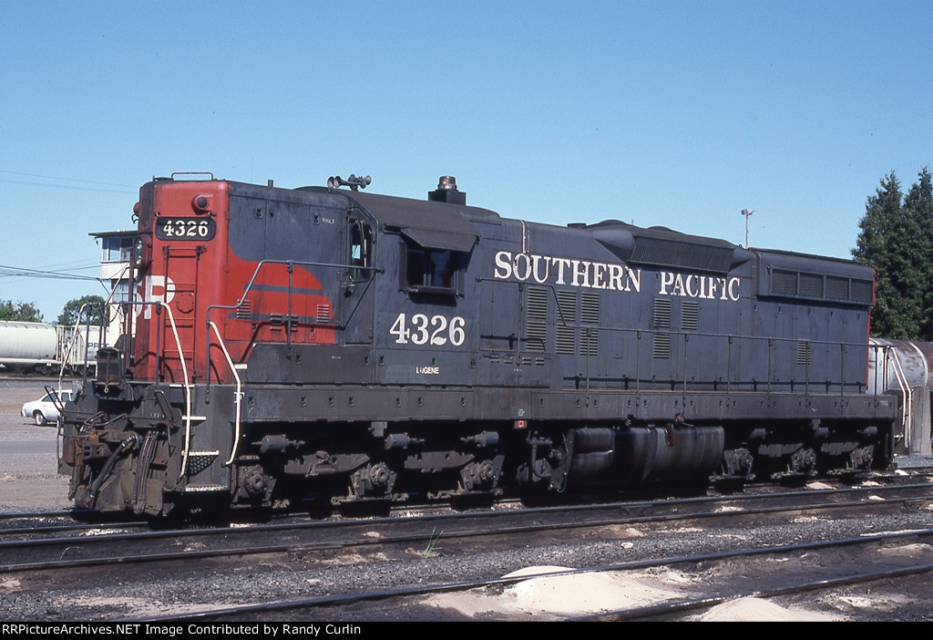 SP 4326 at Eugene